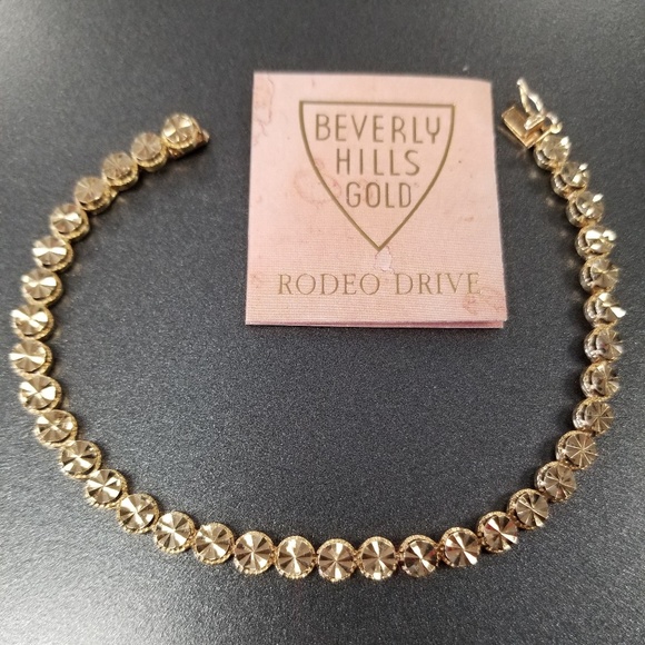 beverly hills gold Jewelry - Beverly Hills gold 14kt  diamond cut bracelet